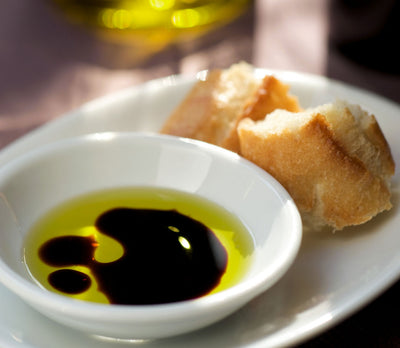 Oils, Vinegars & Condiments